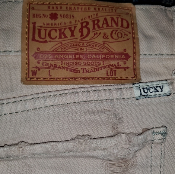 Lucky Brand shorts - Picture 9 of 9